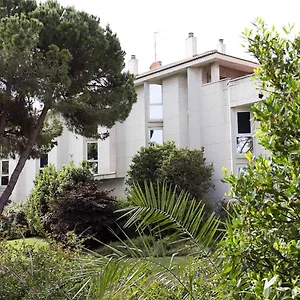 Punt 14 Liefdeshotel Gavà